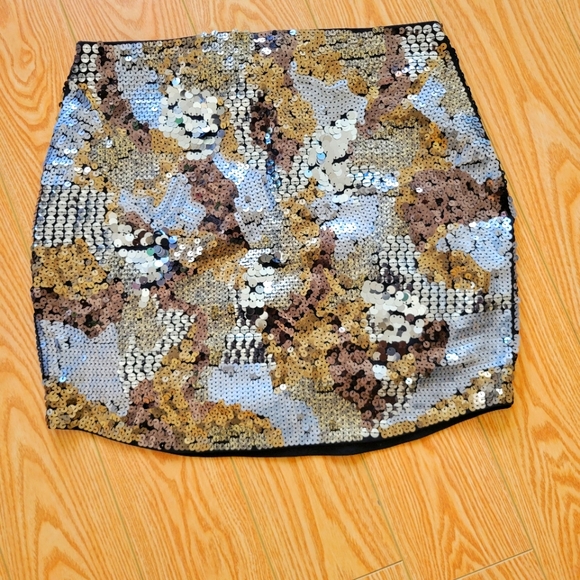 Womens Sequin Mini Skirt - Picture 2 of 3